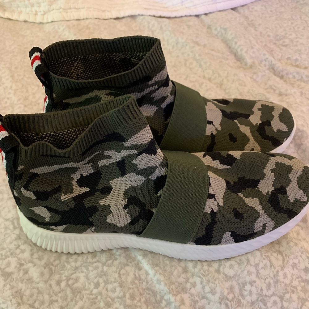 Camp slip on sneakers